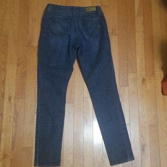 LEVIS BOLD CURVE LOW RISE SKINNY SZ 13/31 EUC - Picture 6 of 8